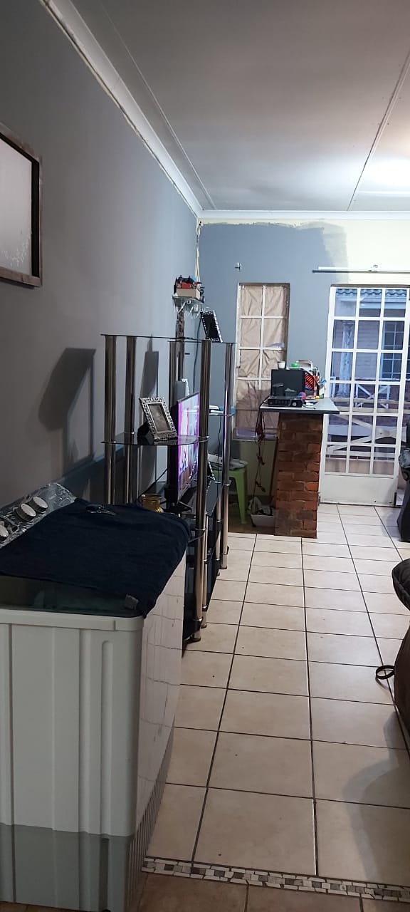 2 Bedroom Property for Sale in Ehrlich Park Free State